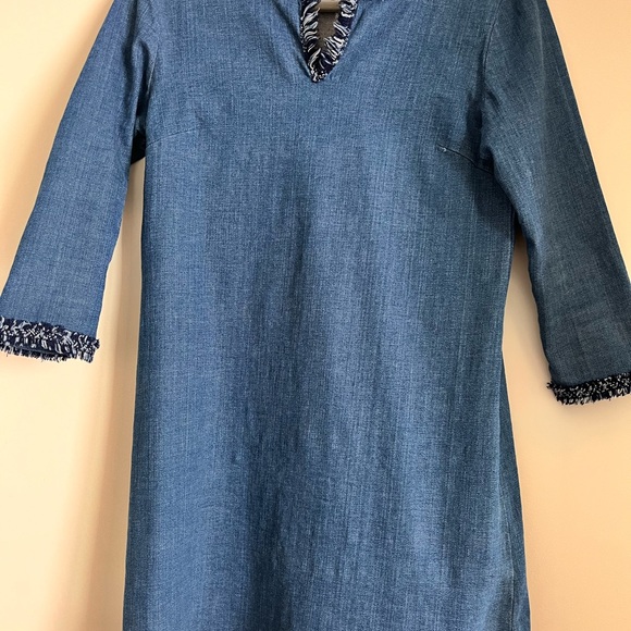 Mini jean dress with fur trim - Picture 6 of 7